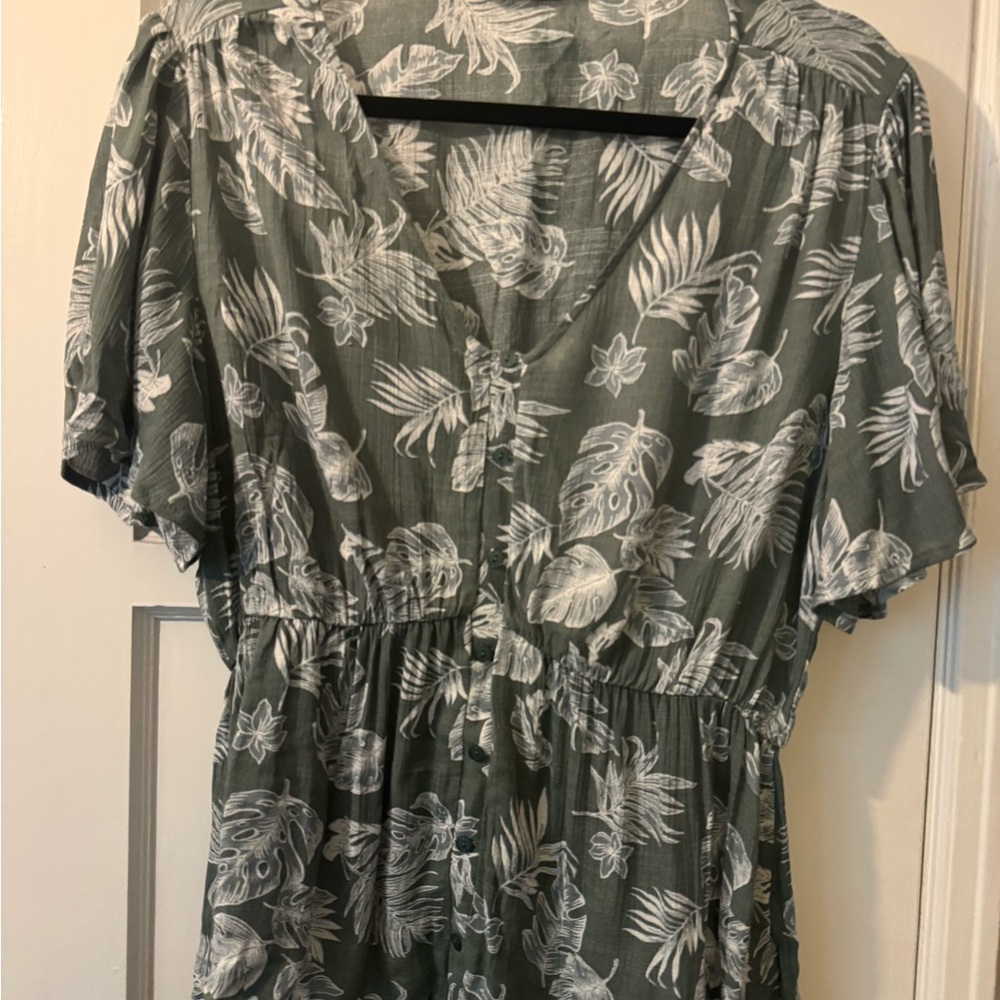 Lush Green and White Floral Blouse